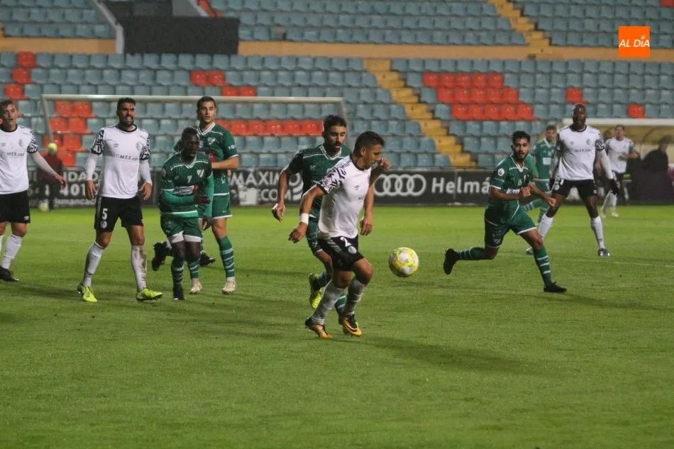 Foto 3 - El Salamanca UDS se queda sin el sue&ntilde;o de un Primera al caer en la tanda de penaltis contra el...