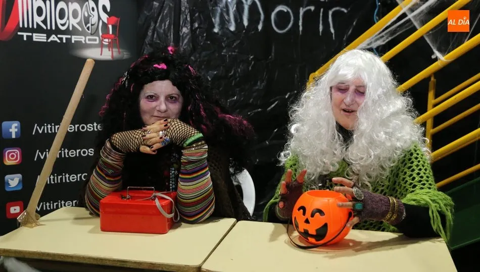 Las vendedoras de entradas también pusieron su granito de arena en este éxito del Túnel del Terror a favor de la asociación de la ELA / CORRAL