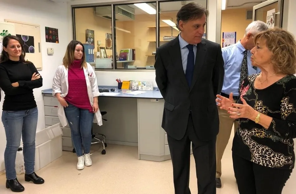 Foto 4 - El Ayuntamiento colaborar&aacute; con Centro del C&aacute;ncer para impulsar su vig&eacute;simo aniversario