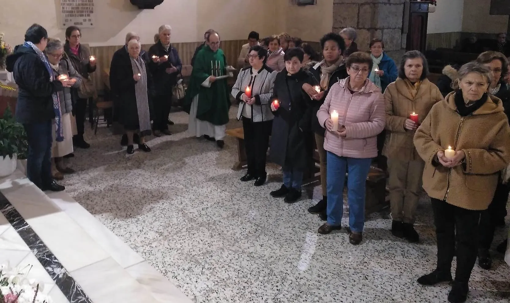 Foto 3 - Manos Unidas se une desde la Iglesia de San Andr&eacute;s a las &lsquo;24 horas&rsquo; de la entidad  