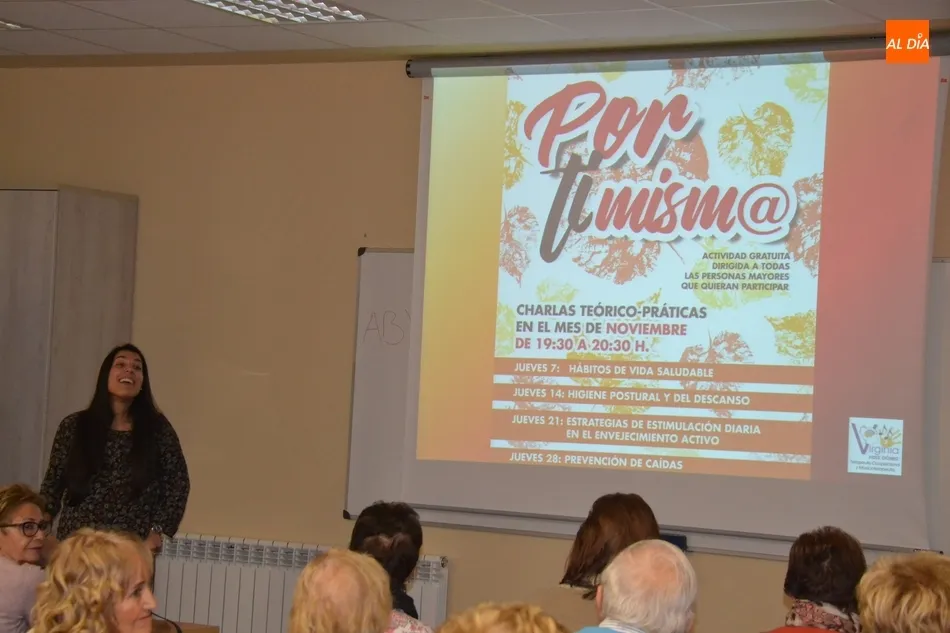 Foto 3 - Una treintena de personas inaugura el ciclo de charlas &lsquo;Por ti mism@&rsquo;  