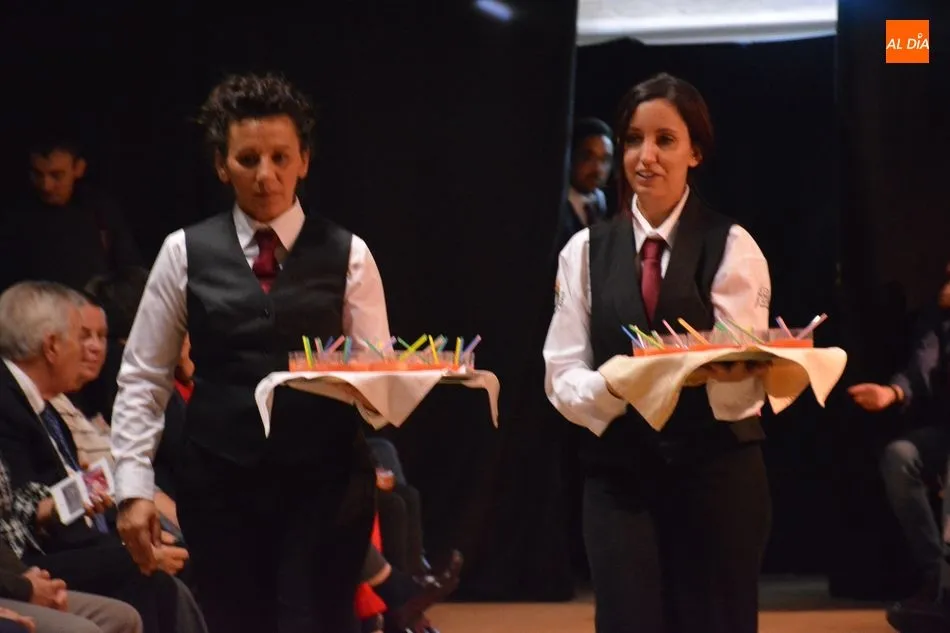 Foto 9 - La Escuela de Hosteler&iacute;a de Santa Marta rinde homenaje a la tradici&oacute;n salmantina con moda,...