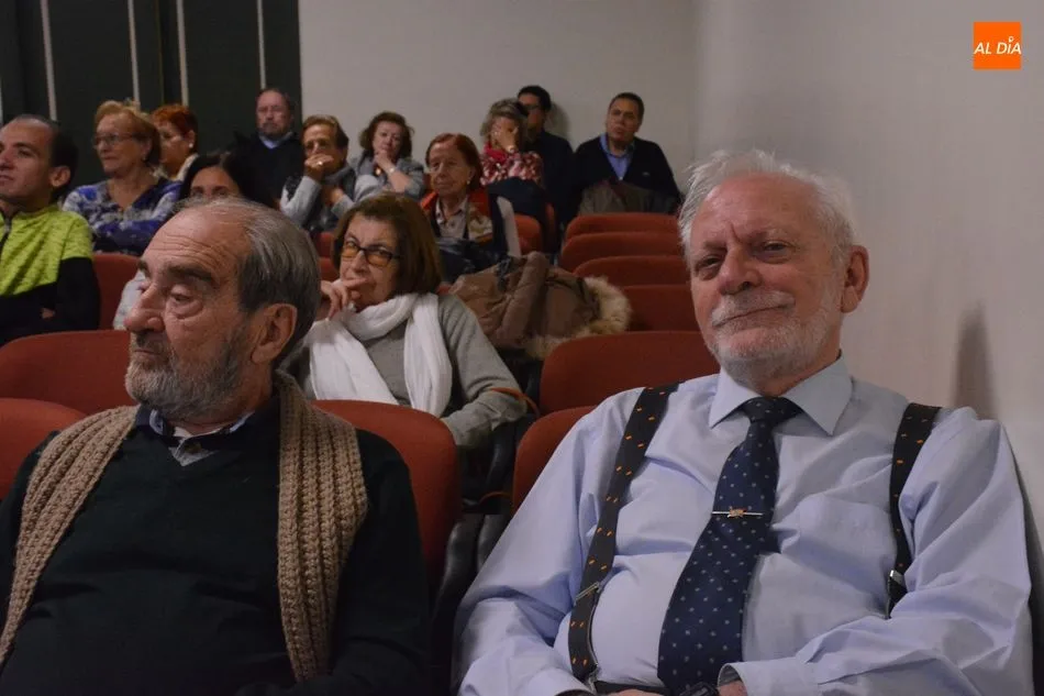Foto 7 - El poeta &Aacute;ngel Garc&iacute;a L&oacute;pez repasa su extensa obra en la Sala de la Palabra