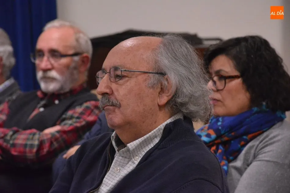 Foto 6 - El poeta &Aacute;ngel Garc&iacute;a L&oacute;pez repasa su extensa obra en la Sala de la Palabra