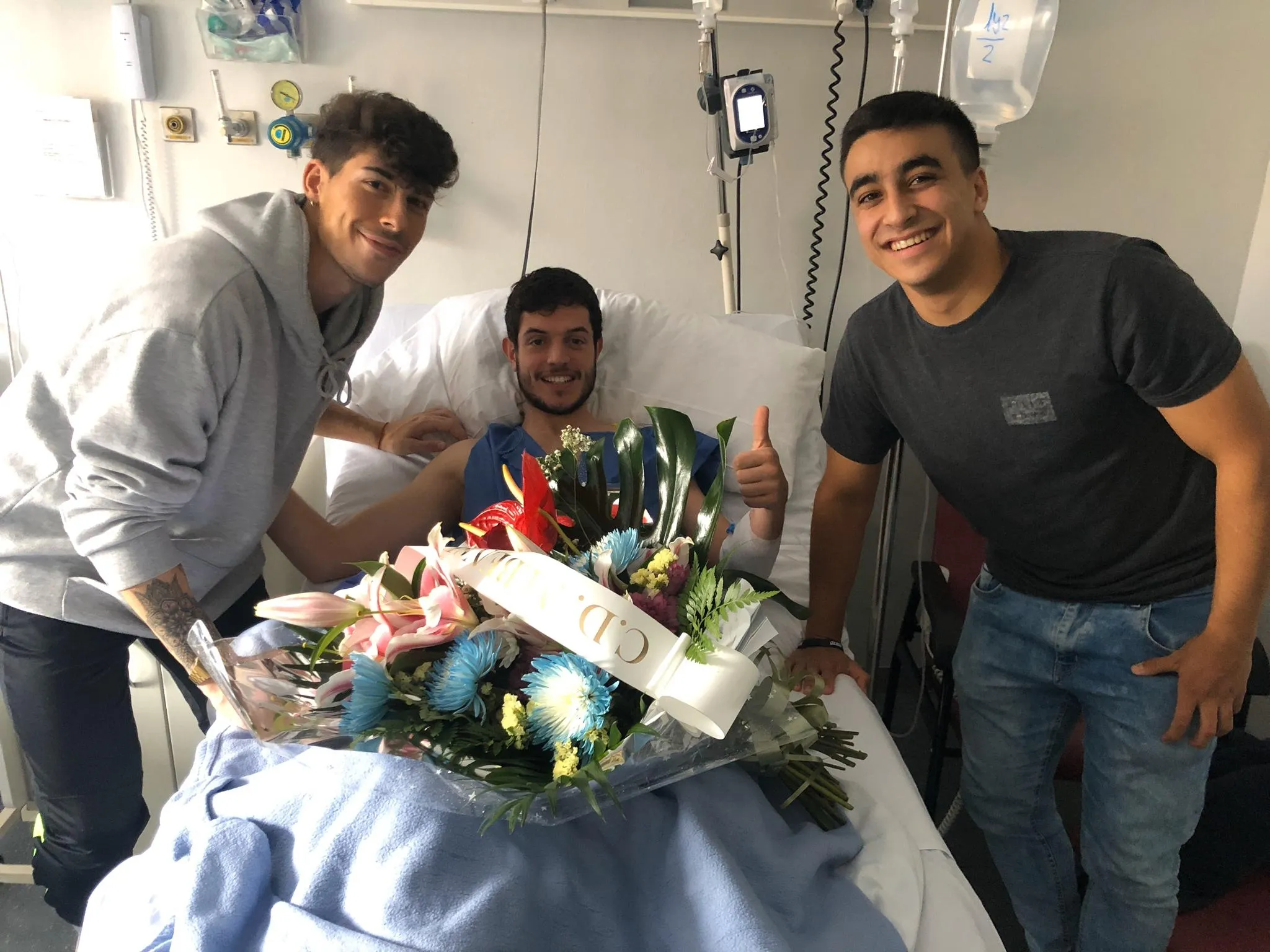 Raúl y Moshin, compañeros de equipo, durante su visita a Sergio