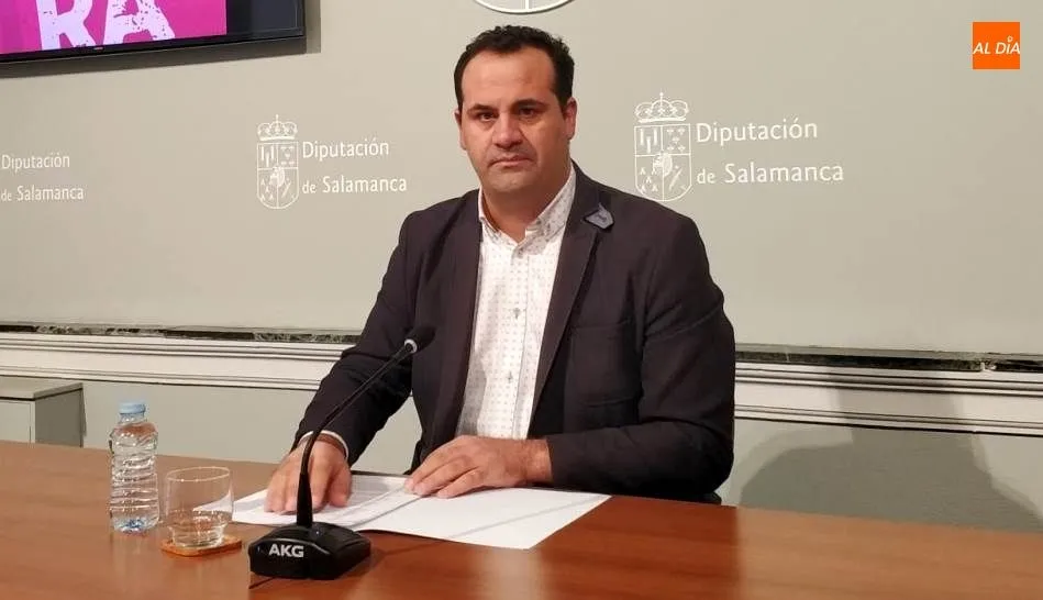 El delegado del área de Cultura de la Diputación Provincial, David Mingo, presentaba el calendario de exposiciones de la Diputación. Foto de Lydia González