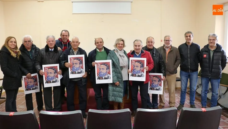 Asistentes al acto de homenaje a alcaldes del PSOE de la comarca de Vitigudino / CORRAL