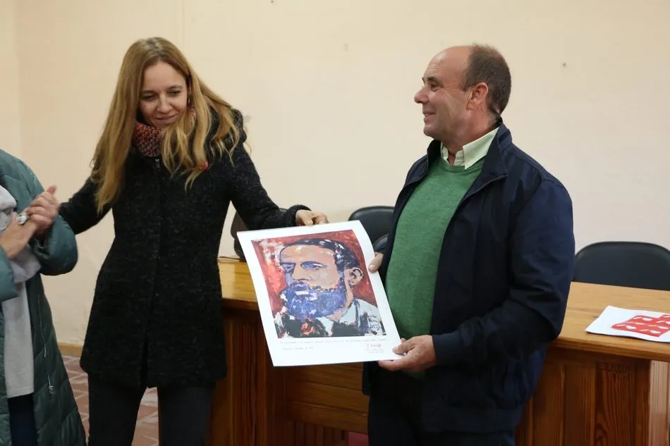 Foto 9 - El PSOE rinde un peque&ntilde;o homenaje en Lumbrales a los alcaldes de la comarca de Vitigudino con m&aacute;s ...