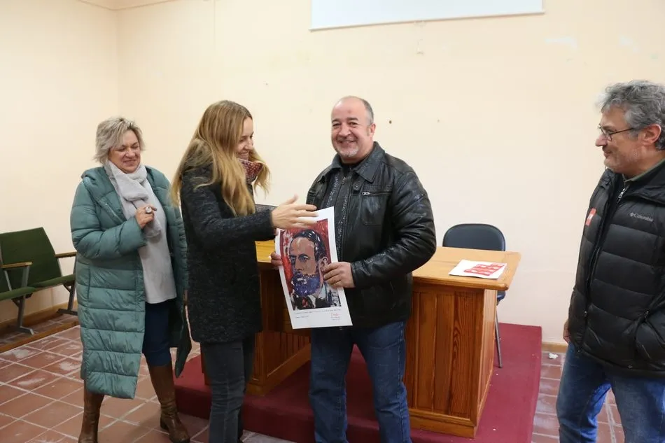 Foto 4 - El PSOE rinde un peque&ntilde;o homenaje en Lumbrales a los alcaldes de la comarca de Vitigudino con m&aacute;s ...