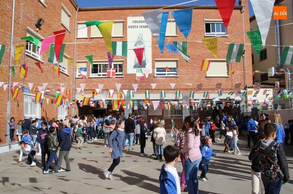Los alumnos son los principales protagonistas de estos dos días festivos