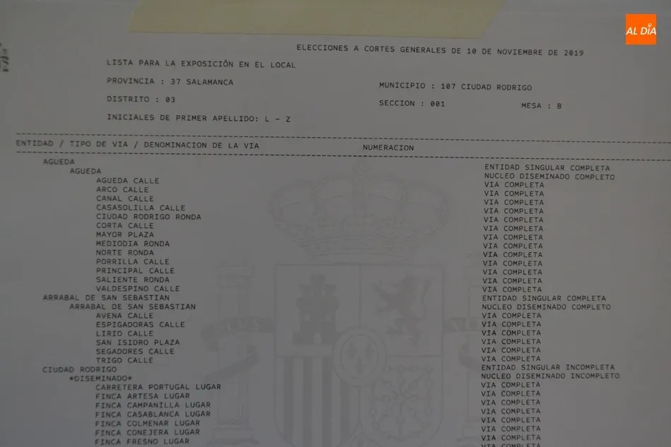 Foto 11 - Listas y dispuestas las 20 mesas con 40 urnas donde votar&aacute;n los mirobrigenses el domingo  