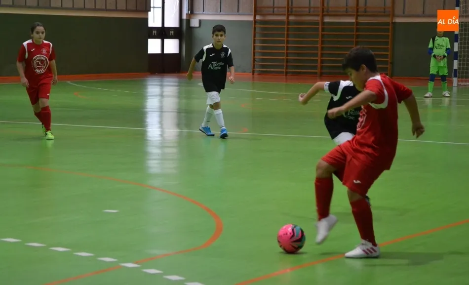 Foto 5 - Un derby entre los alevines del III Columnas abre la nueva temporada de los Juegos Escolares  