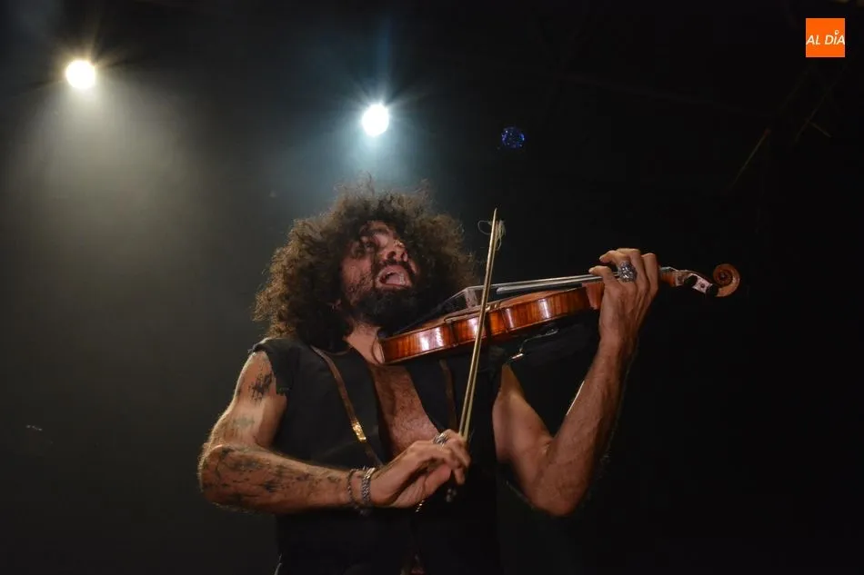 Foto 5 - Ara Malikian llena el Multiusos con su en&eacute;rgica m&uacute;sica