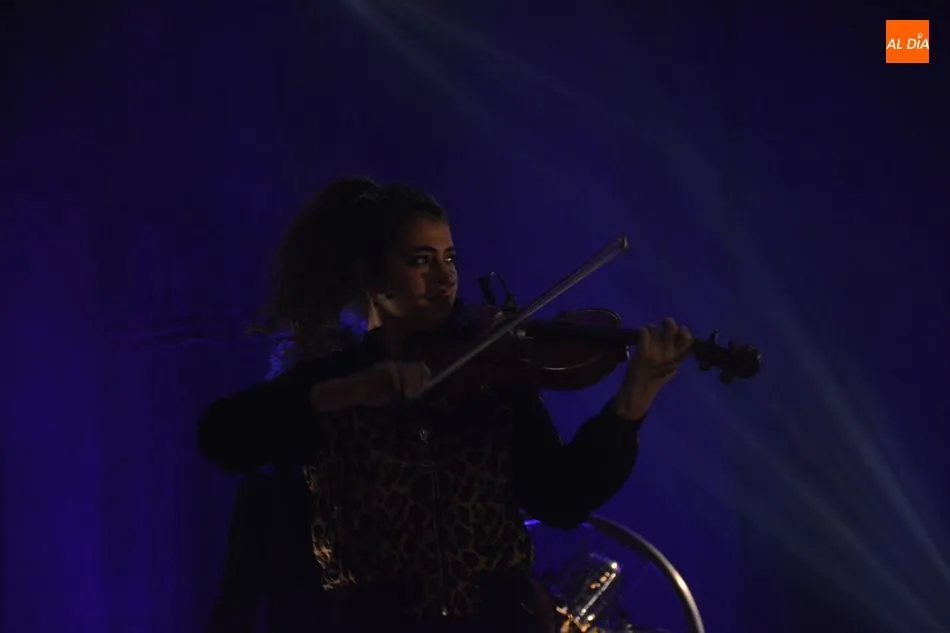 Foto 4 - Ara Malikian llena el Multiusos con su en&eacute;rgica m&uacute;sica