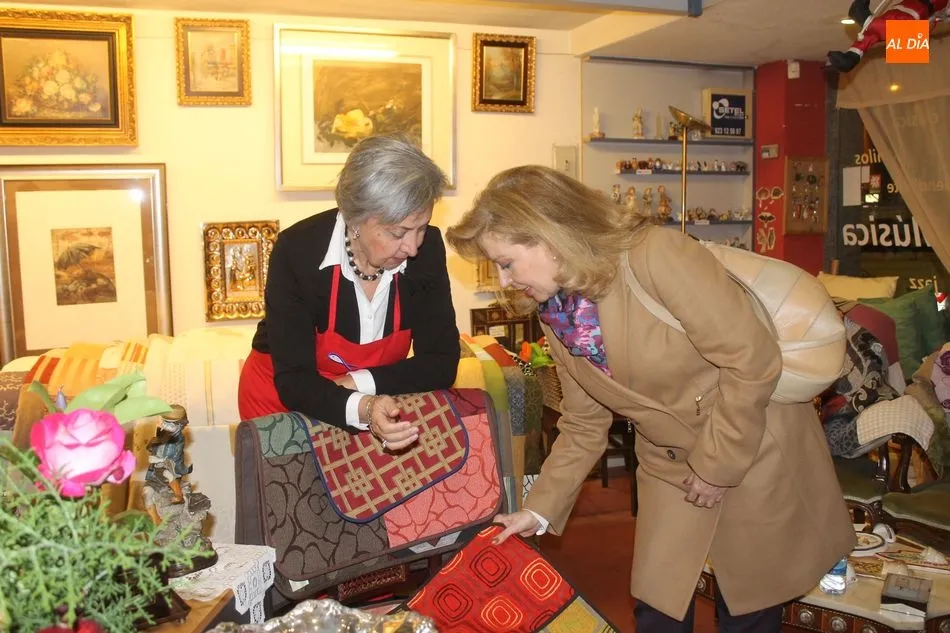 Foto 5 - Inaugurado el Rastrillo Solidario de la Sociedad de San Vicente de Pa&uacute;l