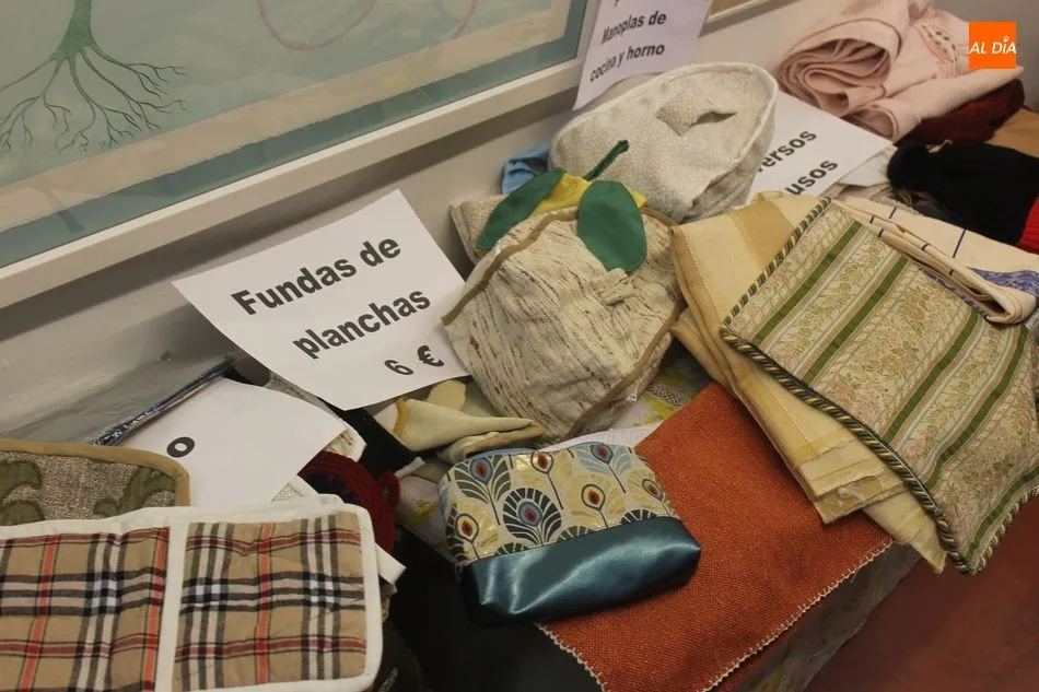 Foto 4 - Inaugurado el Rastrillo Solidario de la Sociedad de San Vicente de Pa&uacute;l