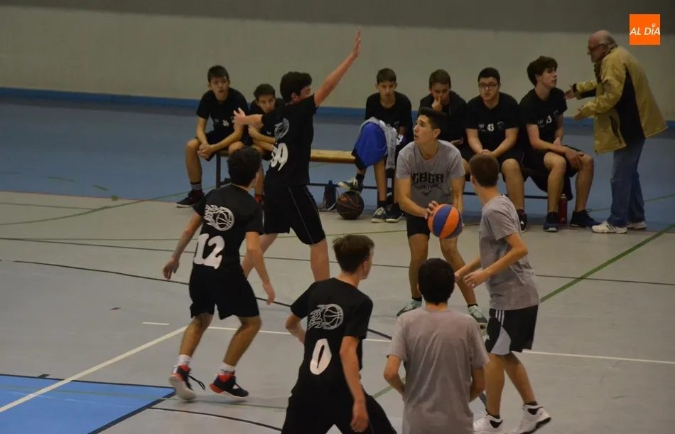 Foto 9 - #M [9|10 NOV] El Club Baloncesto Ciudad Rodrigo se lleva el derby local de la categor&iacute;a Juvenil...