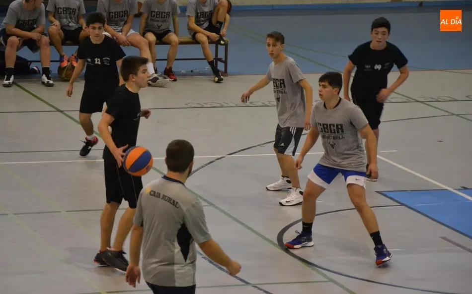 Foto 8 - #M [9|10 NOV] El Club Baloncesto Ciudad Rodrigo se lleva el derby local de la categor&iacute;a Juvenil...