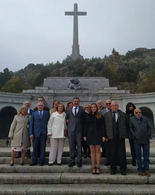 Foto 3 - Daniel y Mar&iacute;a Josefa renuevan sus votos como matrimonio en la bas&iacute;lica del Valle de los Ca&iacute;dos  