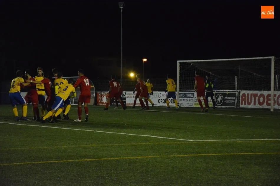 Foto 5 - El Ribert &lsquo;B&rsquo;, el Carbajosa y el Monterrey siguen intratables