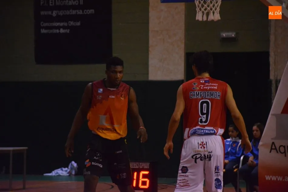 Foto 10 - El Aquimisa Basket sigue intratable y derrota al Gij&oacute;n Basket (89-80)