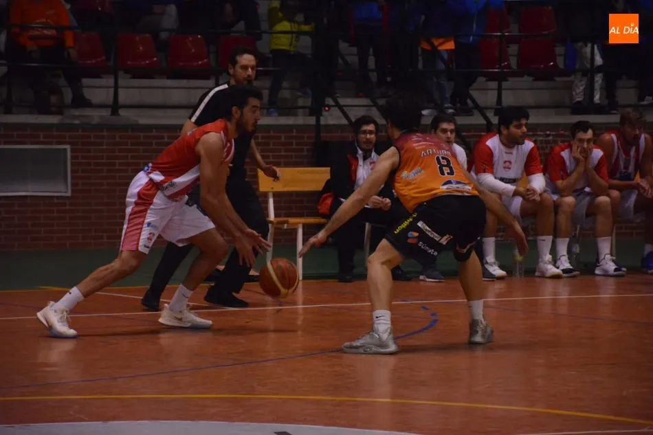 Foto 9 - El Aquimisa Basket sigue intratable y derrota al Gij&oacute;n Basket (89-80)