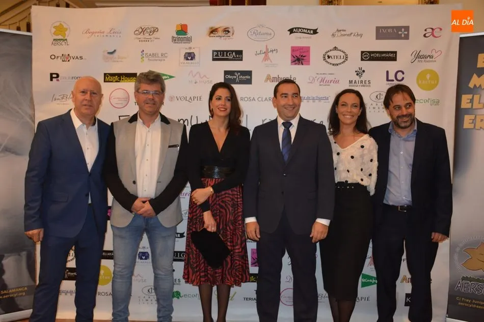 Foto 11 - La Asociaci&oacute;n de Enfermedades Raras de Castilla y Le&oacute;n celebra su V Cena de Navidad  