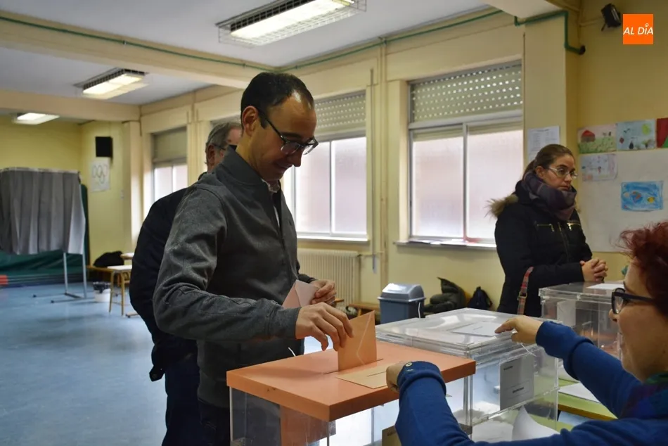 Foto 2 - Serrada pide votar &ldquo;mirando al futuro, para construir y no para volver atr&aacute;s&rdquo;