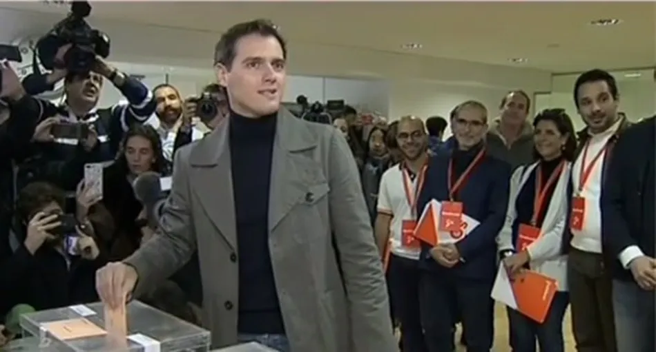 Albert Rivera, presidente de Cs, en el momento de votar. Foto: EP