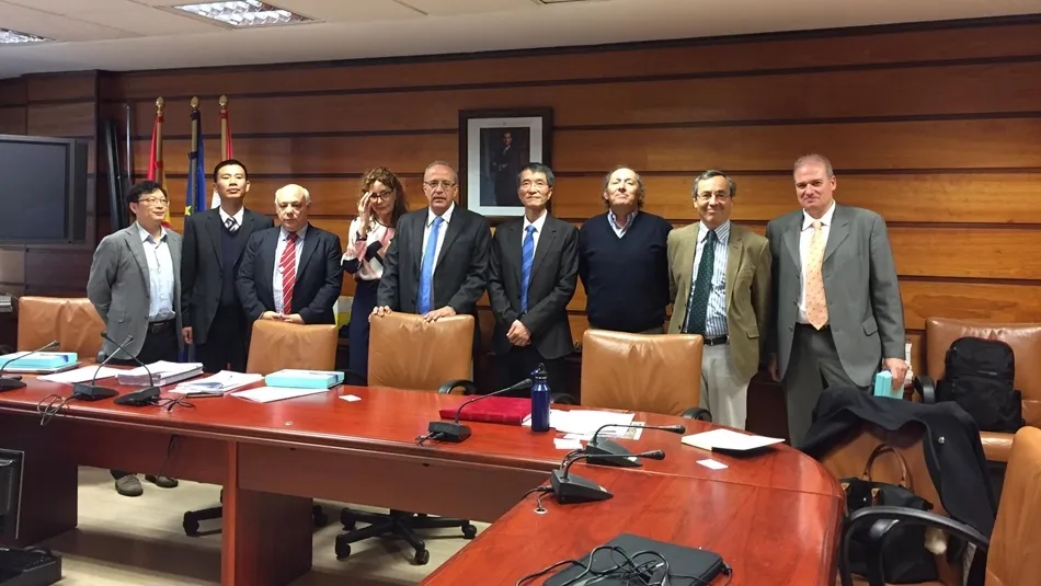 Foto de la reunión mantenida entre las delegaciones de China y Castilla y León