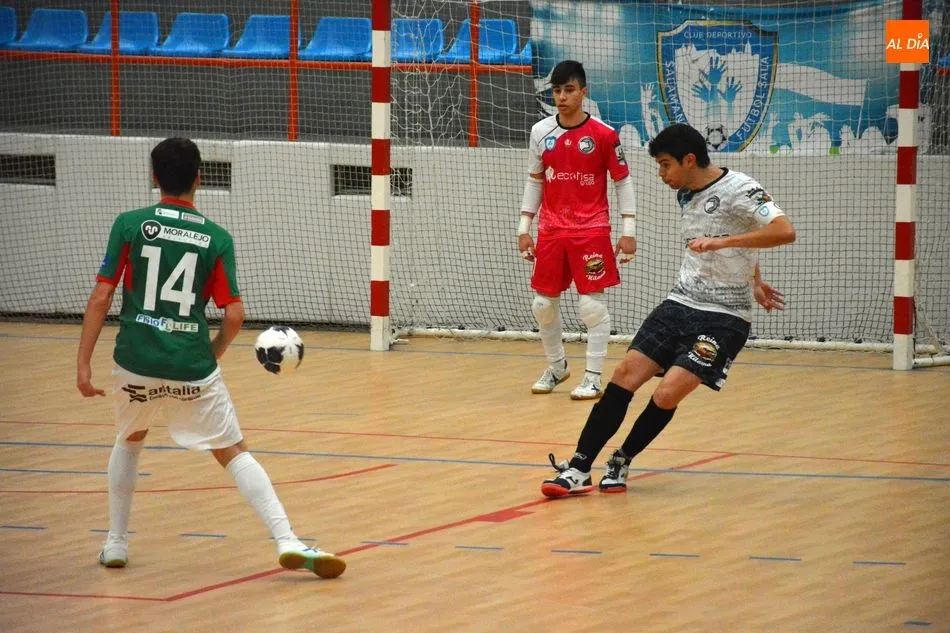 Foto 2 - El Salamanca FS Unionistas suma una nueva victoria frente al Inter Zamora (3-1)