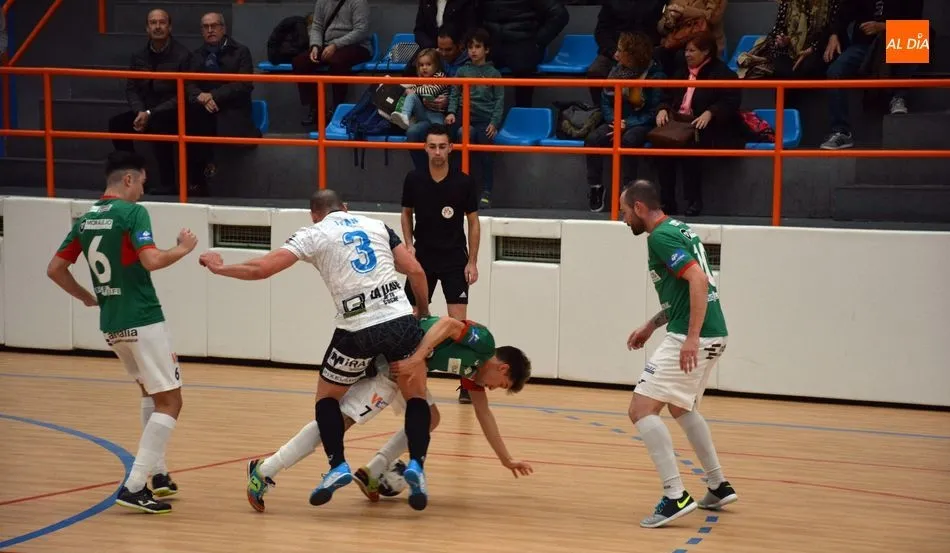 Acción del encuentro entre el Salamanca FS y el Inter Zamora / Lydia González