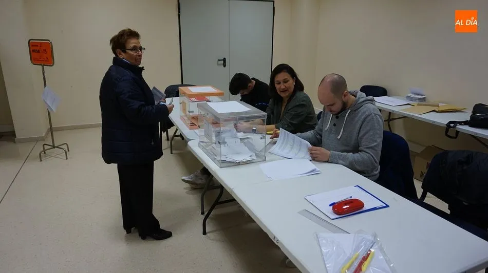 Foto 3 - El 10N deja un aumento de votantes de derecha en Guijuelo