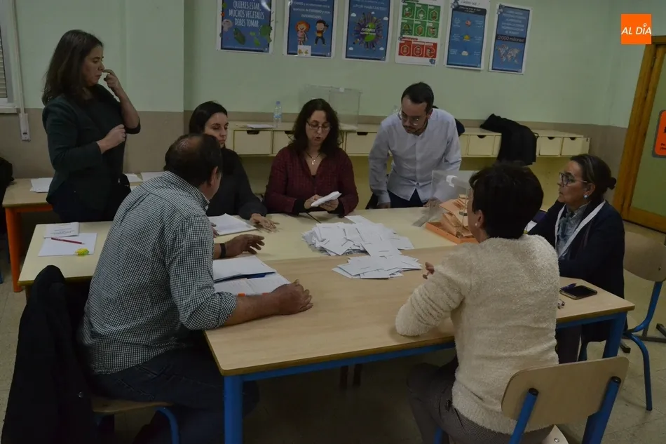 Foto 11 - Un ticket de descuento, entre las alternativas a las papeletas en las urnas de Ciudad Rodrigo  