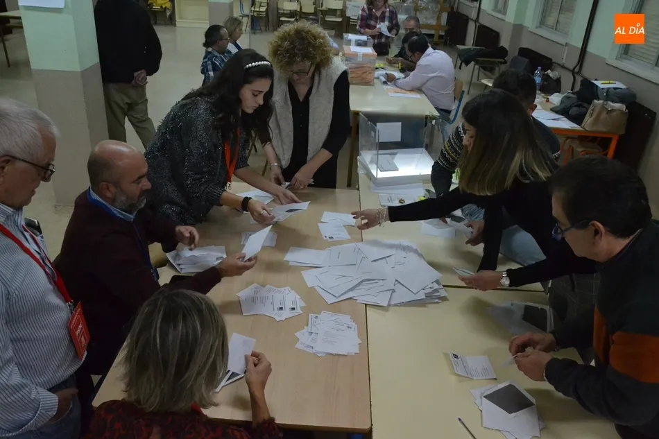 Foto 9 - Un ticket de descuento, entre las alternativas a las papeletas en las urnas de Ciudad Rodrigo  