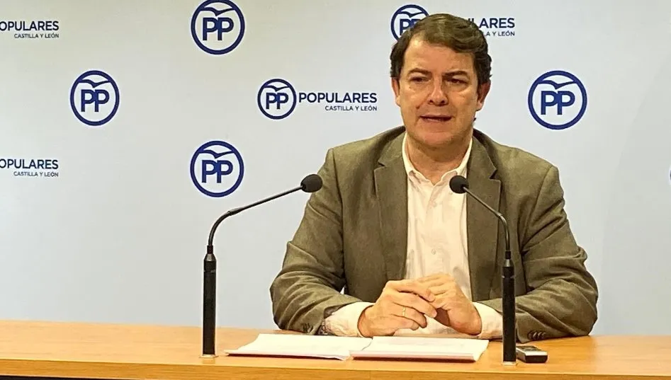 Rueda de prensa del presidente del PP de Castilla y León, Alfonso Fernández Mañueco