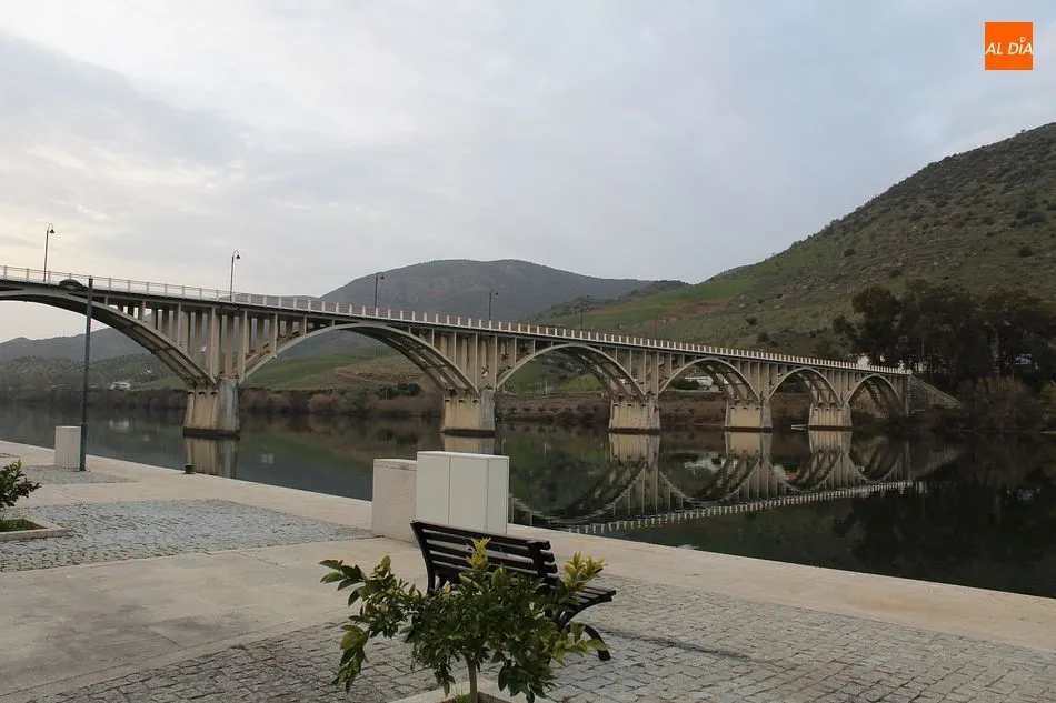Foto 9 - Barca d&acute;Alva monitorizar&aacute; la calidad de las aguas del Duero  
