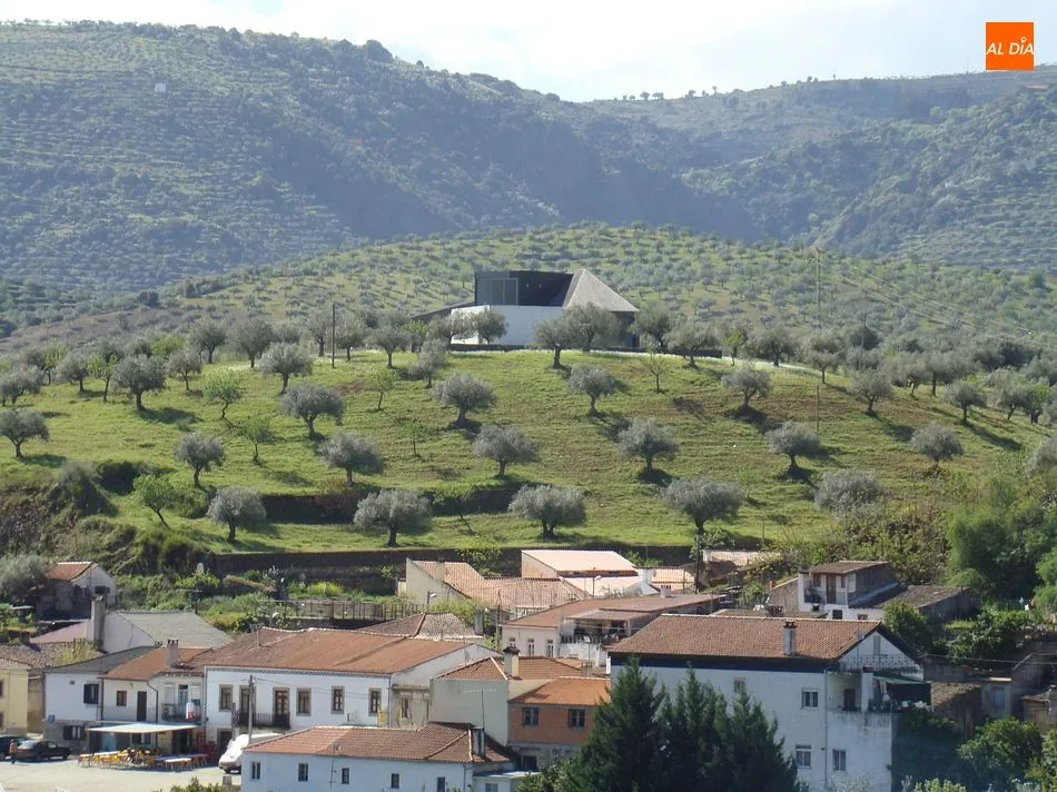 Foto 2 - Barca d&acute;Alva monitorizar&aacute; la calidad de las aguas del Duero  