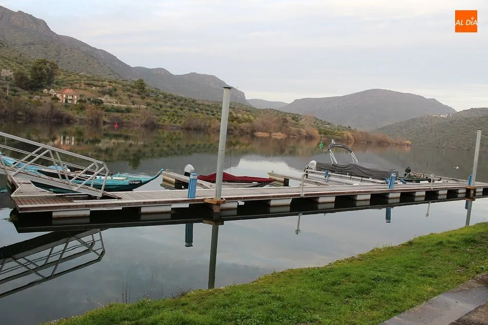 Foto 7 - Barca d&acute;Alva monitorizar&aacute; la calidad de las aguas del Duero  