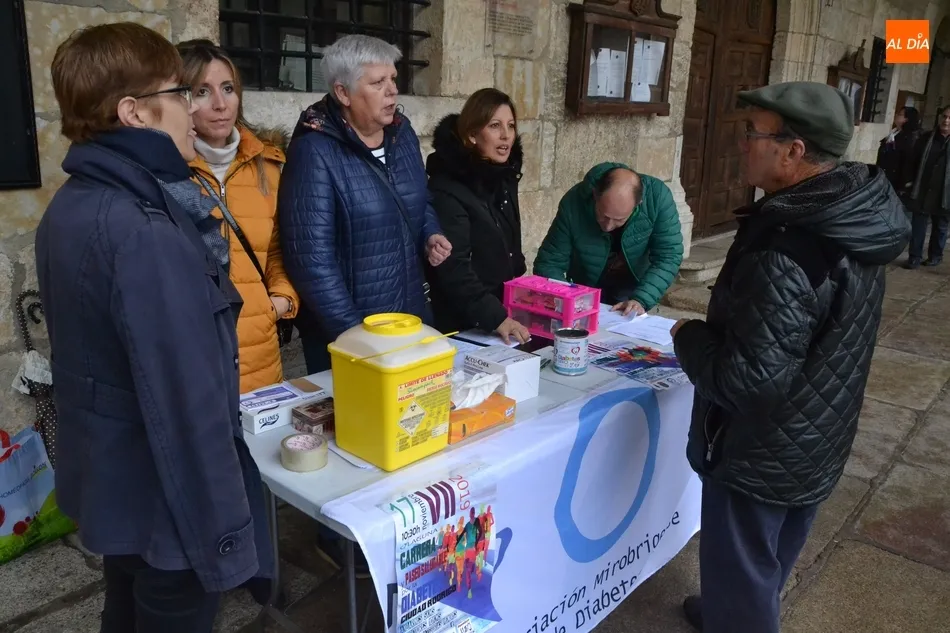 Foto 2 - Arranca la VIII Semana Diabetol&oacute;gica con la primera tanda de glucemias  
