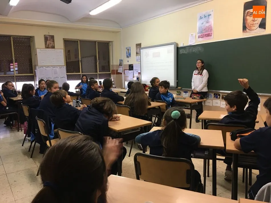 Foto 2 - Los alumnos del Colegio San Juan Bosco aprenden primeros auxilios