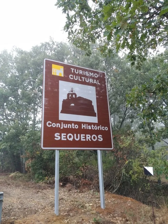 Foto 2 - La Diputaci&oacute;n instala nuevos paneles informativos en los accesos de los 14 municipios Conjuntos...