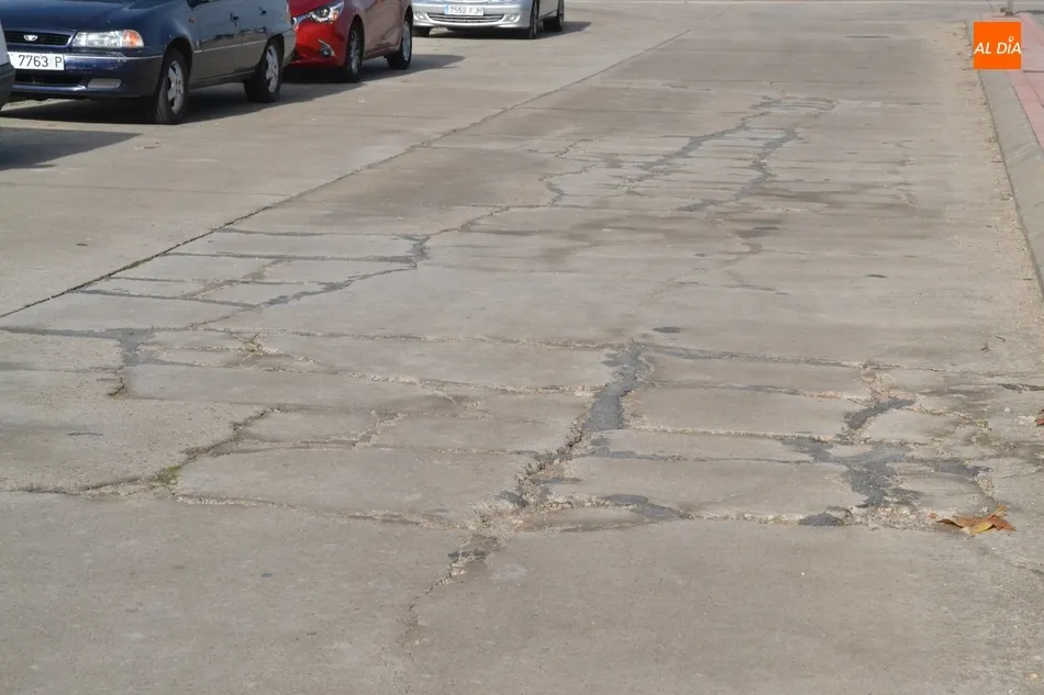 Foto 3 - Solventado un bache que hab&iacute;a en la entrada al Pol&iacute;gono de Los Chabarcones  