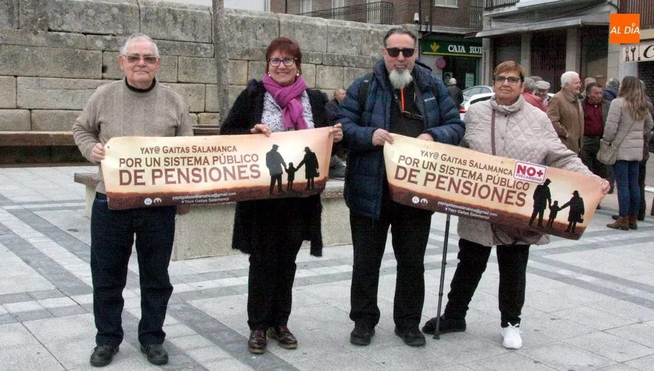Representantes de la plataforma Yay@gaitas este martes en Vitigudino / CORRAL