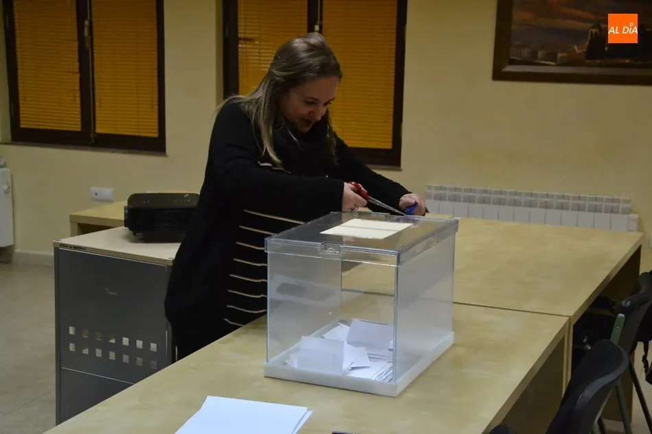 Foto 5 - El Martes Chico y el Martes Mayor se quedan como estaban por s&oacute;lo 9 votos de margen