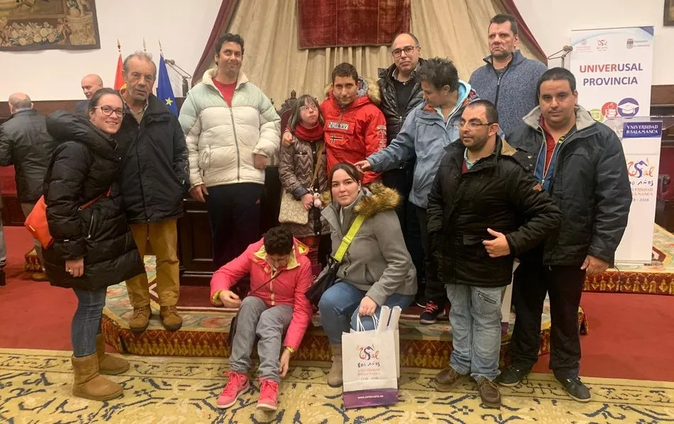 Los alumnos del Centro Ocupacional acudieron a la capital charra para asistir al acto inaugural