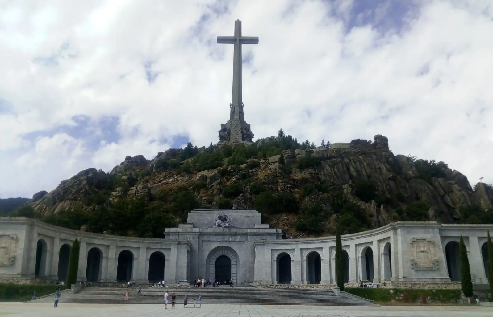  Valle de los Caídos / EP