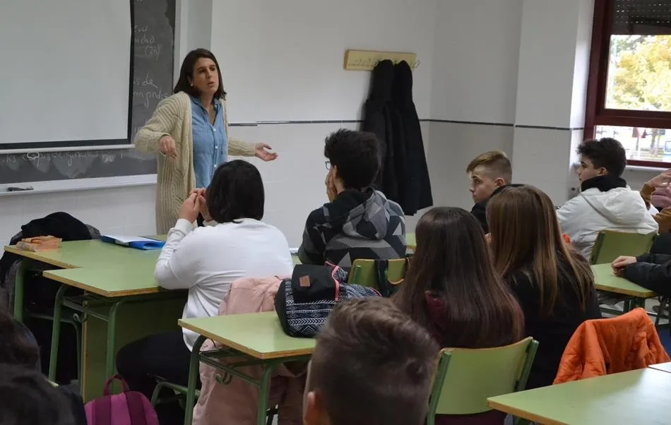 ARCIU conciencia a los alumnos del IES Tierra sobre los riesgos del alcohol  