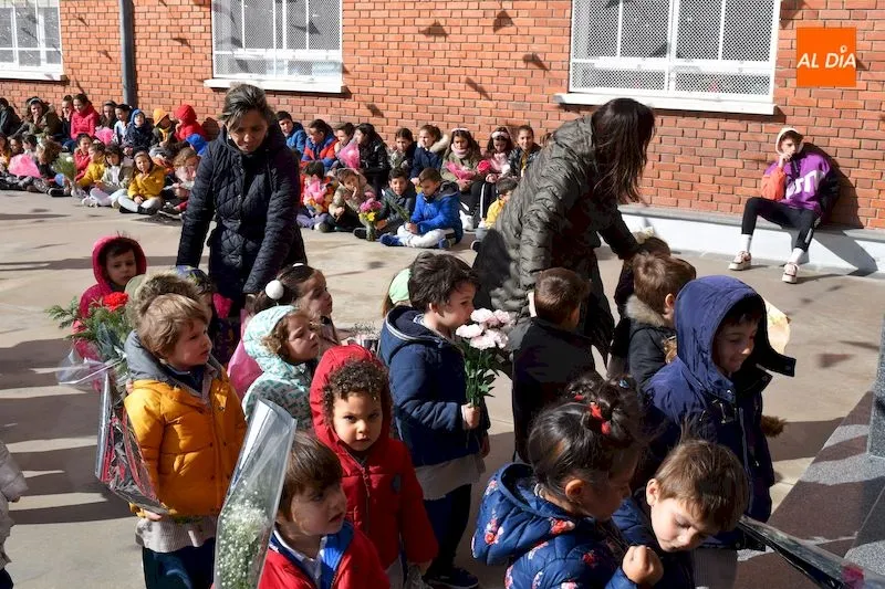 Foto 8 - El Colegio Santa Isabel honra a su patrona con la celebraci&oacute;n de las fiestas