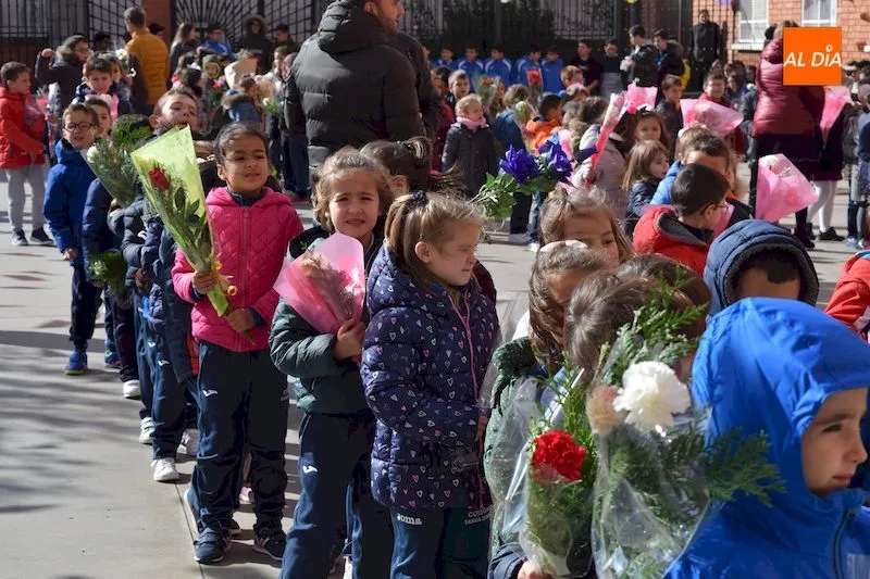 Foto 6 - El Colegio Santa Isabel honra a su patrona con la celebraci&oacute;n de las fiestas